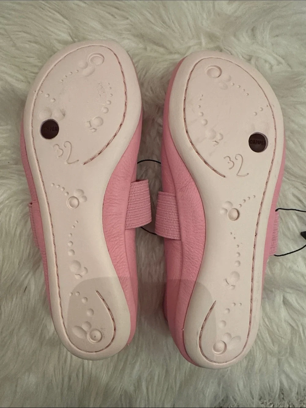 NWT Size 1 Camper Shoes Pink Sella Bombon Mary Jane Shoes with Elastic Strap!